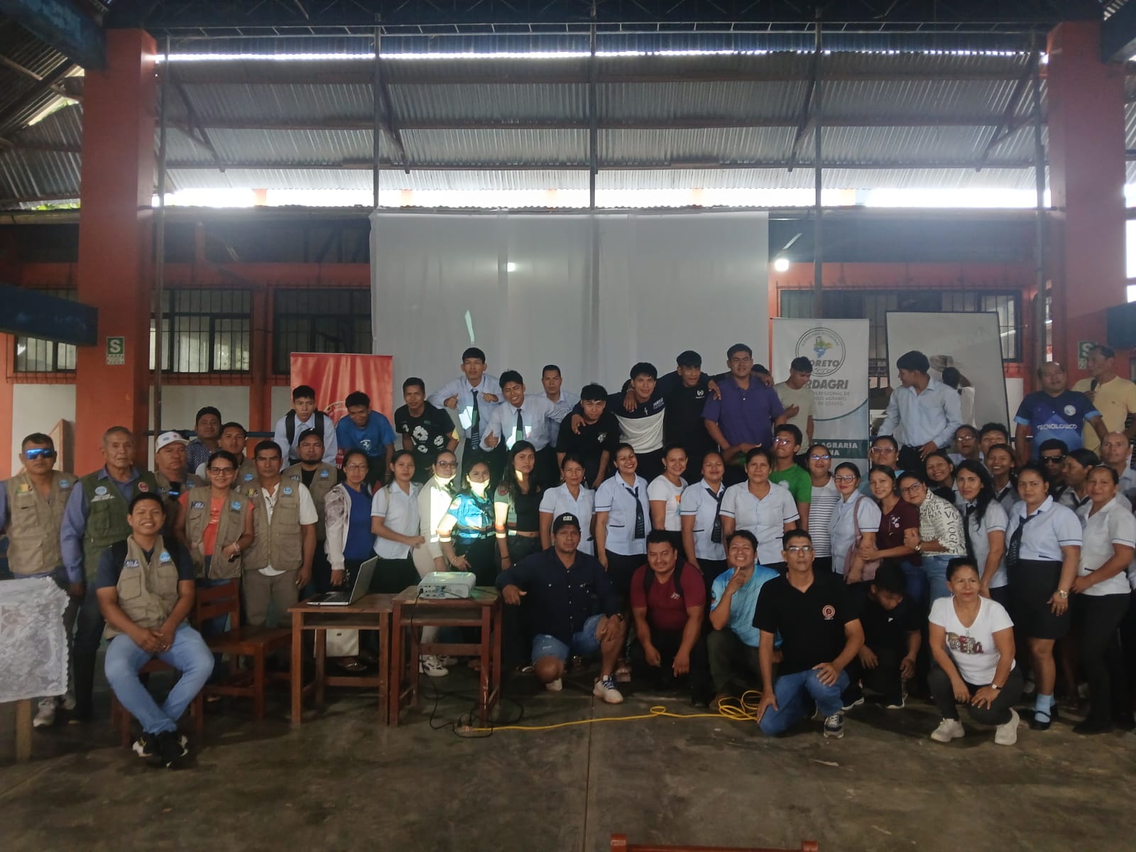 Capacitación en “Nutrición integral y poda oportuna del cultivo de cacao – NIPO” fortalece conocimientos de nuestros estudiantes